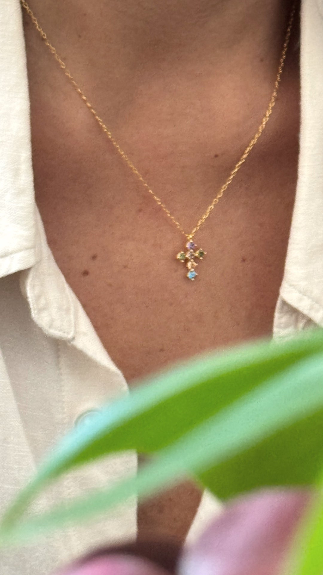 Collar cruz circonitas